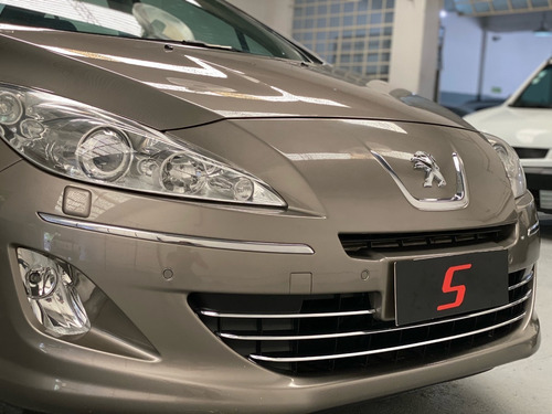 Imagen 16 de 17 de Peugeot 408 2.0 Feline 2011