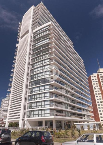 Piso Alto Pasante