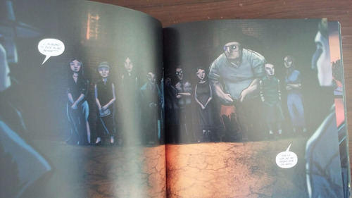 The Lurkers - Steve Niles Y Hector Casanovas * Ed. Norma (Usado)
