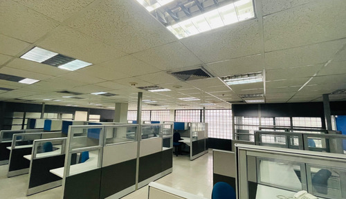 San Bernardino/av Vollmer/edificio Corporativo/area 17.500m2/en Venta