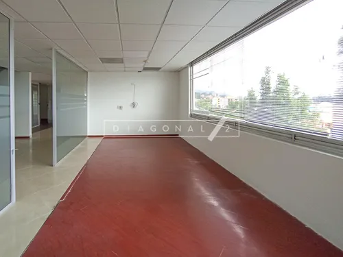 Oficina En Arriendo En Bella Suiza