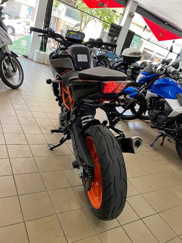 Imagen 3 de 10 de Ktm Duke 390 2021 2800 /kawacolor