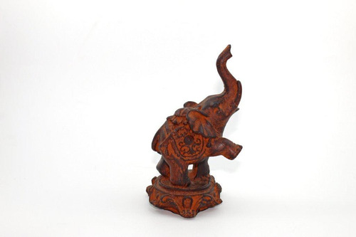 Estátua Elefante Picadeiro Cor Madeira Resina 15 Cm