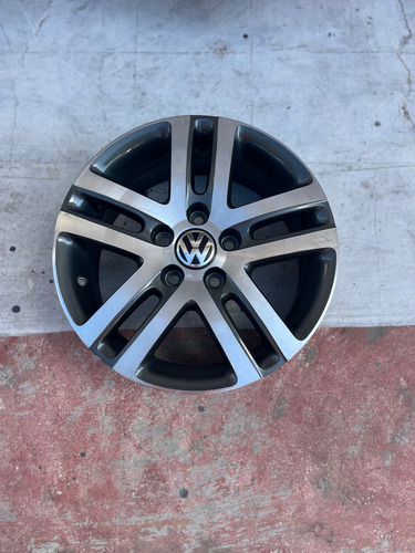 Rin 16 Volkswagen Jetta Mk6 Live Original Gris (Usado)