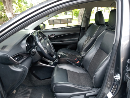 Toyota Yaris 1.5 Core Sedan Mt