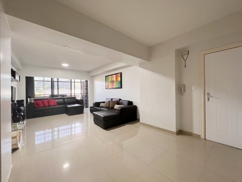 Imagen 3 de 12 de Se Vende Apartamento 145m2, 3h/3/3pe. Guatire.