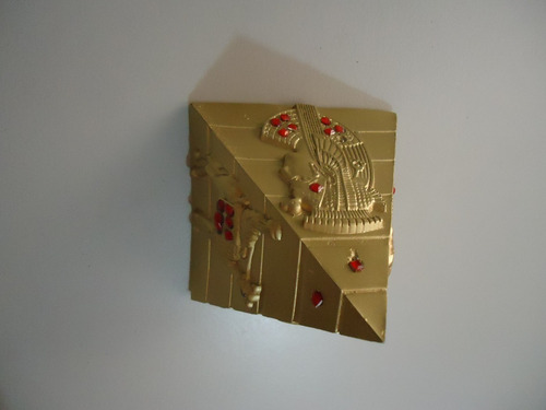 Pirámide Egipto De Oro Figura Decorativa Lujo