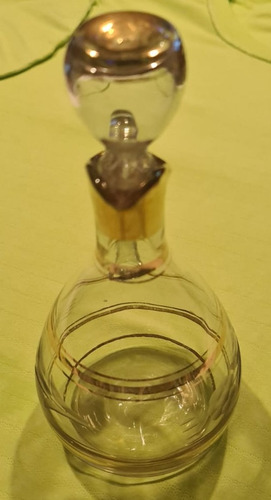 Antiguo Botellón Licorera De Vidrio Dorado Con Tapa (Usado)