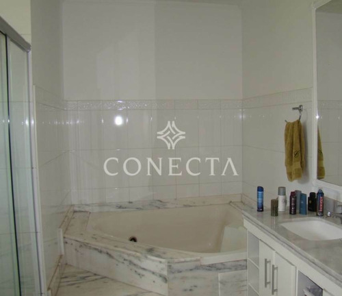 Imagem 8 de 9 de Tamboré 06 | Casa A Venda | Quintal Enorme | Jardim | Final Da Rua | 4 Suítes - Cnc1258