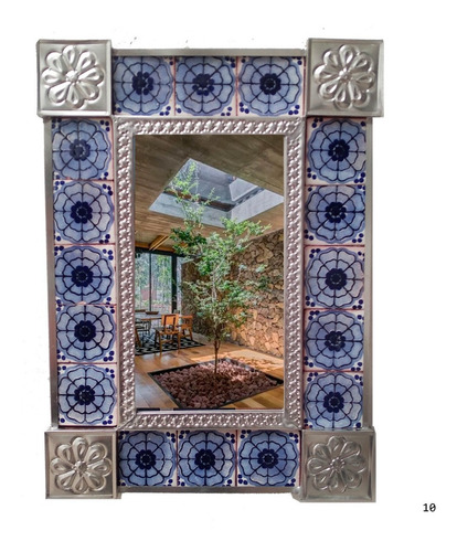 Imagen 1 de 1 de Espejo Marco Latón Y Azulejo Talavera Poblana 36x26 Cm M10