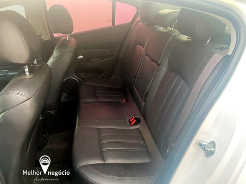 Imagem 14 de 15 de Chevrolet Cruze Sedan Lt 1.8 16v Flex Aut. 2014 Branco
