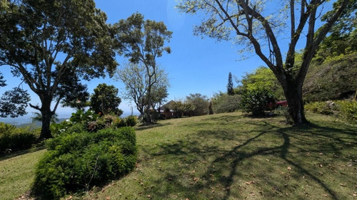 Vendo Preciosa Villa Amueblada De Ensueño Con Vistas A Montaña, Ciudad Y Mar En La Cebolla Cambita Garabitos, San Cristóbal, Rep.dom