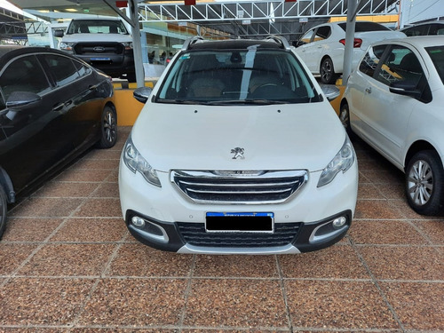 Peugeot 2oo8 1.6 Feline