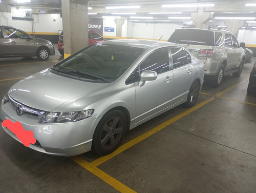 Honda Civic 1.8 Lxs Flex Aut. 4p