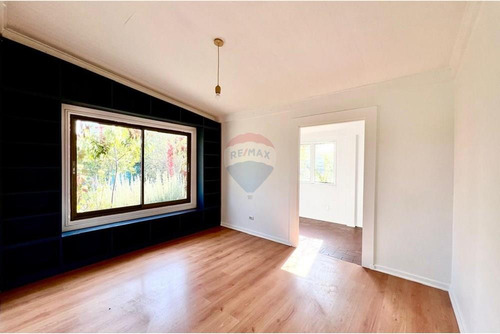 2d 1b Con 4000 M2 Terreno. Galpón 21 M2