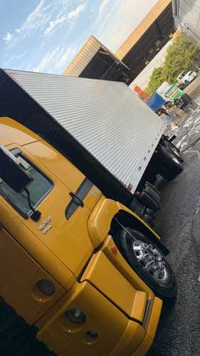 Imagem 3 de 10 de Vw 19-320 Constellation Truck Baú 11 Metros
