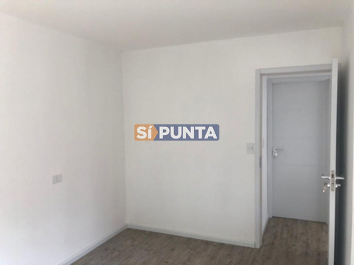 Imagen 10 de 16 de Apartamento En Venta - Centro De Maldonado