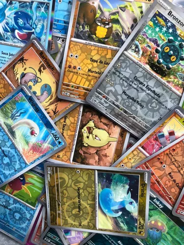 Lote de 18 Cartas de Pokémon Reverse Foil - Slightly Played em inglês