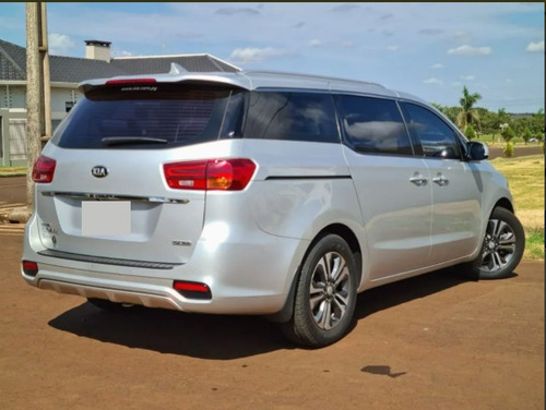 Imagen 2 de 9 de Kia Carnival Ex 3.3 Aut 2019