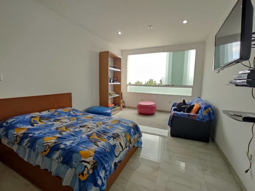 Imagen 9 de 20 de Cf. Se Vende Casa En Colinas De Pirineos, Sector Mirador.