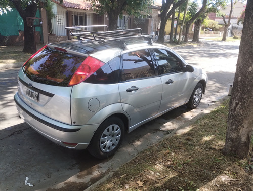 Ford Focus 1.6 Ambiente Mp3