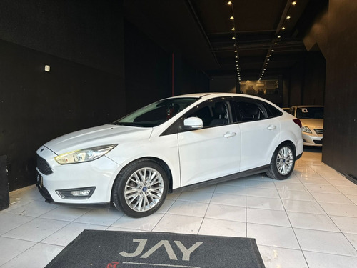 Ford Focus 2.0 SE FASTBACK 16V FLEX 4P POWERSHIFT