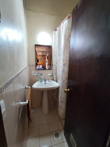 Se Vende Amplia Casa Sector Los Lirios, Concepción