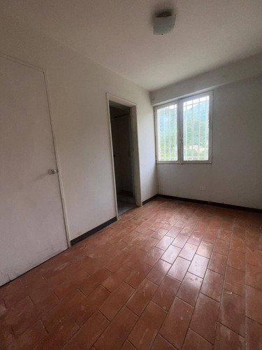 T.r. Vende Apartamento En Residencias Solariega Urbanizacion Lomas Del Este Cod. 287972