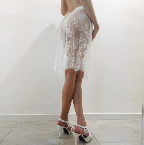 Falda De Encaje Transparente