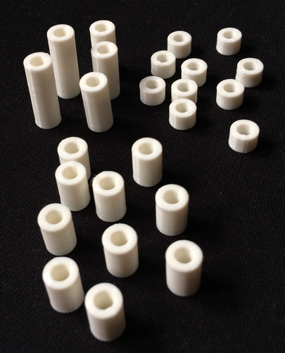 Separador Plástico P/ Plaquetas - Pcbs 20mmx3.5mm X100un