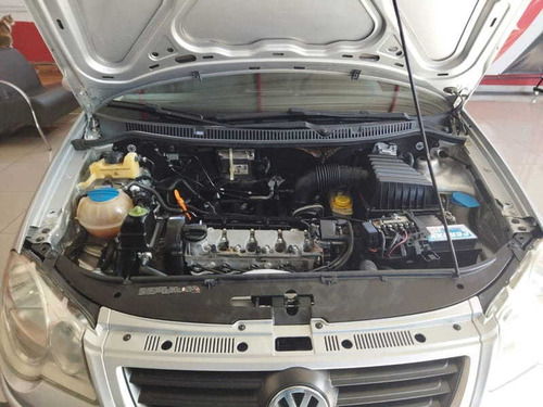 Imagem 11 de 15 de Volkswagen Polo Sedan 1.6 2011