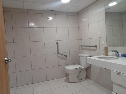 Local En Renta En Boulevard Toluca, Colonia San Francisco Cuautlalpan, Naucalpan De Juárez, Edomex