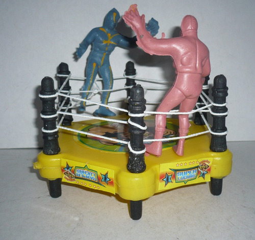 Ring De Plástico Soplado Con 2 Luchadores - Lucha Libre Cmll