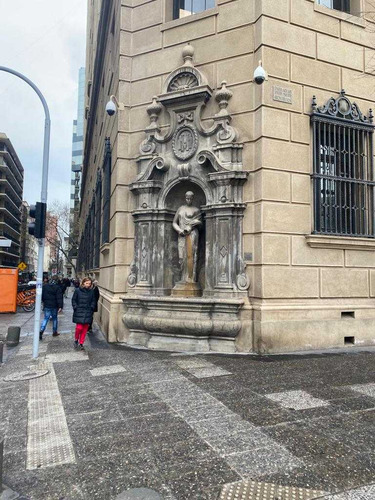 Oficina A Pasos De La Moneda (70115)