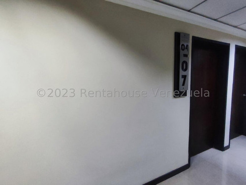*jl/ Oficina En Venta Triangulo Zona Este Barquisimeto Lara, Venezuela/josé López/# 24-8184 / 62.14 M²