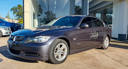 BMW 323i 2.5 323 sedan Executive m/t