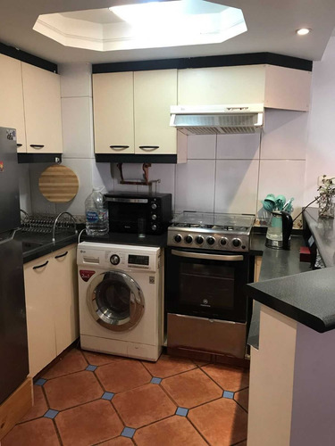 2 Dormitorios, 2 Baños, Hacia Interior