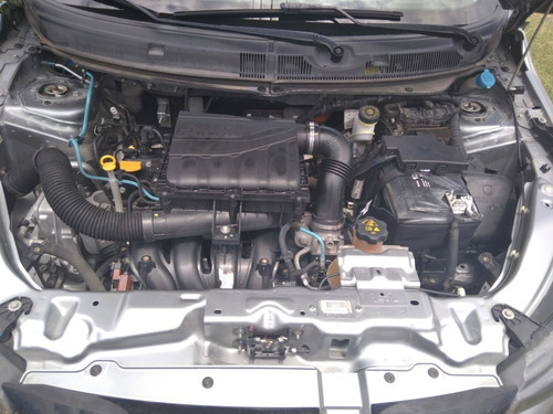 Imagen 2 de 9 de Fiat Cronos 2018 1.8 16v Precision At6
