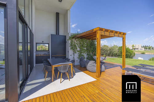 Casa A La Venta En Terralagos, Canning, Ezeiza