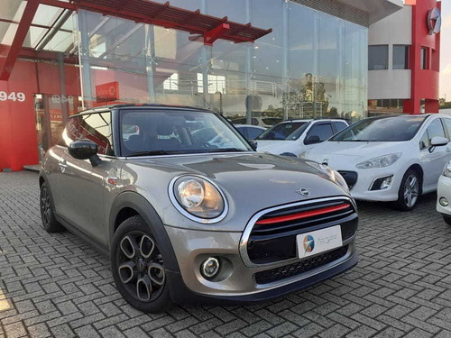 Mini Cooper 1.6 16v 2p