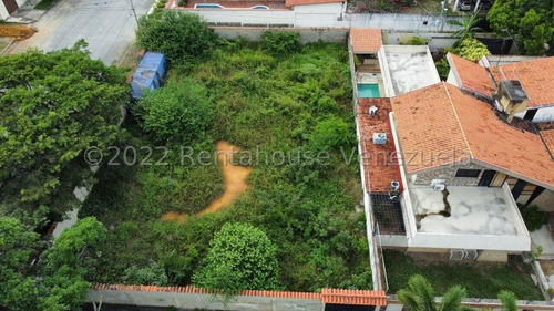 Venta Exclusivo Y Amplio Terreno En Santa Elena De 928.50mts2, Ubicada A Dos Cuadras De La Avenida Lara Barquisimeto ; Contacta Tu Asesora Mehilyn Perez ;