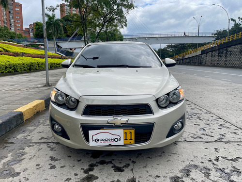 Chevrolet Sonic 1.6 Lt 5 p