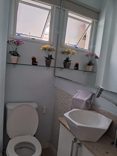 Casa Com Porteira Semi Fechado Em Condomínio Com Portaria 24