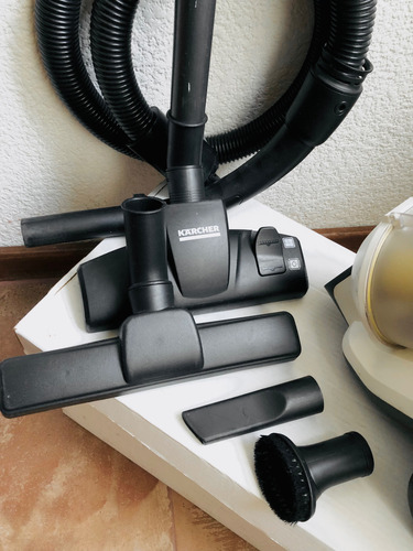 Karcher Aspiradora Vc 3 Con Accesorios Original Blanco (Usado)