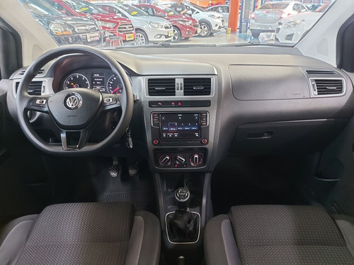 Imagem 7 de 15 de Volkswagen Spacefox 1.6 Msi Trendline 8v