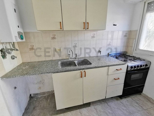 Imagen 8 de 16 de Departamento De 2 Dormitorios En Venta
