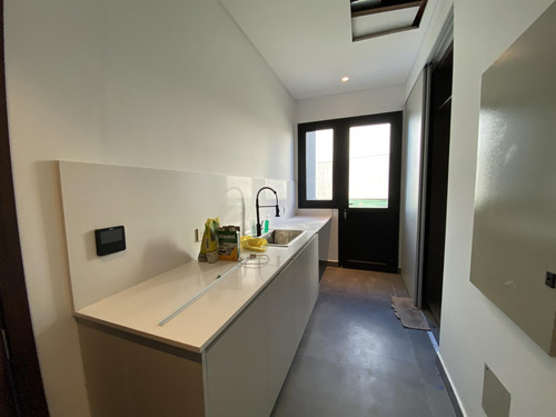 Casa A Estrenar Puertos Del Lago Barrio Marinas Escobar