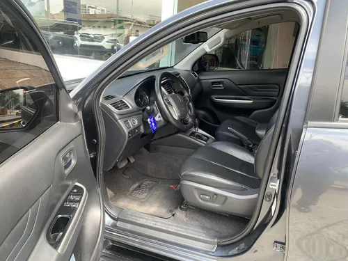 Mitsubishi L200 Gls Se Tp 2500cc Td 4x4 7ab Abs Modelo 2022