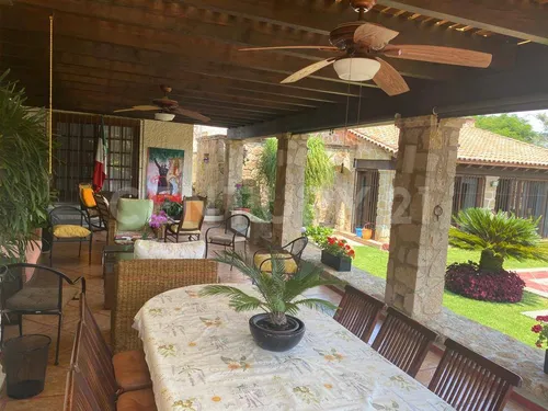 Residencia En Venta, Colonia Huertas Del Llano, Jiutepec, Morelos