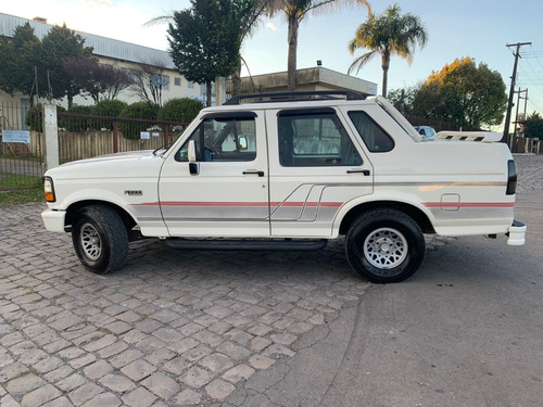 Imagem 6 de 10 de Ford F-1000